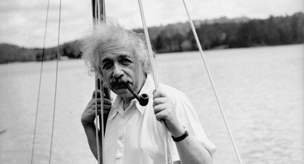 Альберт Эйнштейн: скрипка под парусом