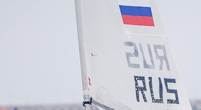 Что будет начертано на «нейтральном» парусе, если там не будет RUS?