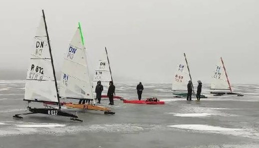 Подвигу посвящается