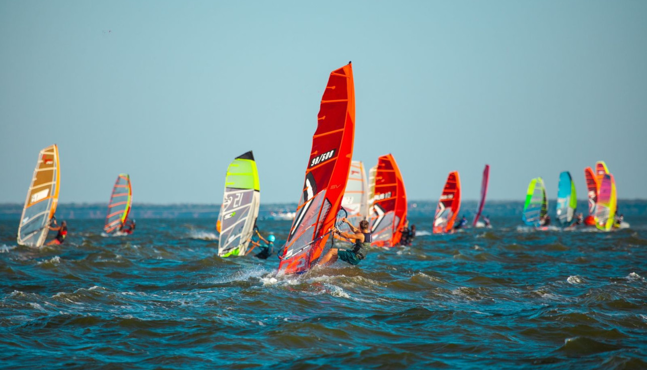 Wind & Surfing в Ейске: первенство и чемпионат