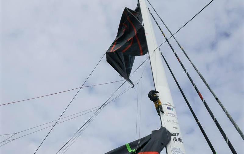 Sodebo Ultim 3 & The Famous Project CIC. А «Ингрид» против!