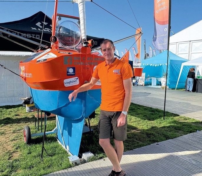 На яхте длиной в 1,4 метра через Атлантику?