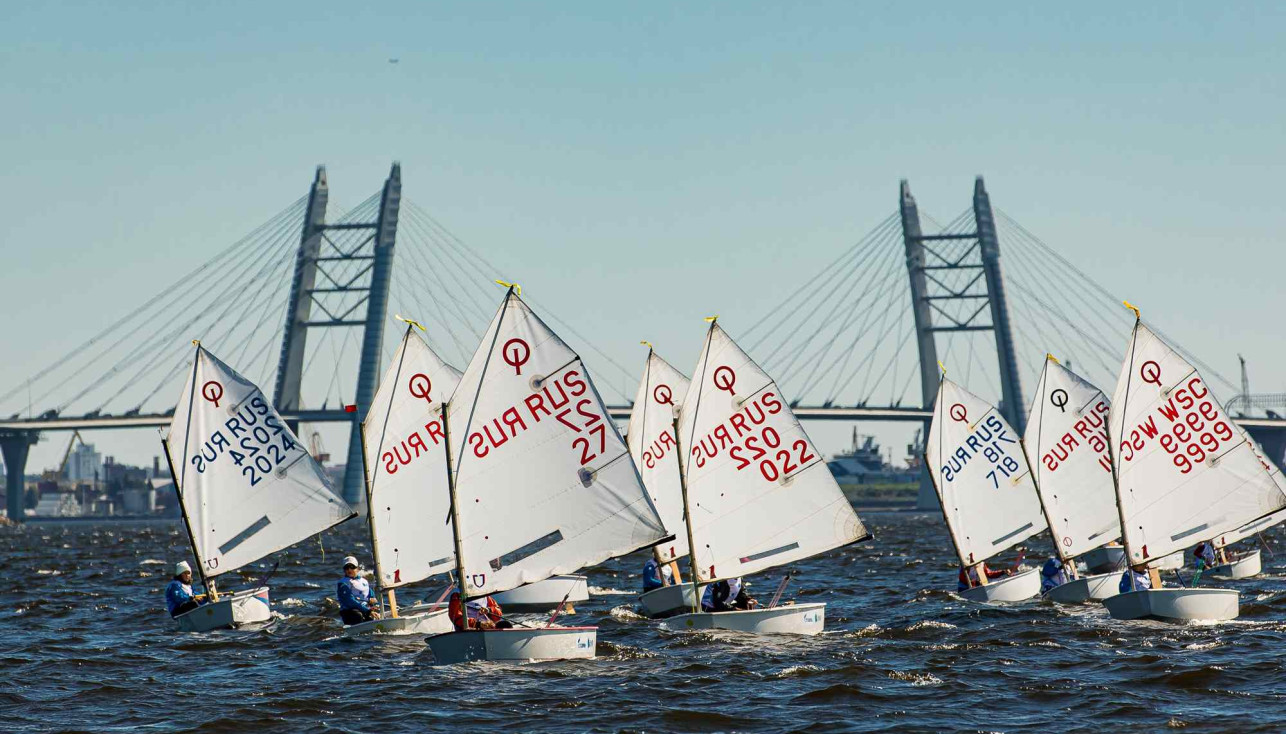 Их имена на кубке