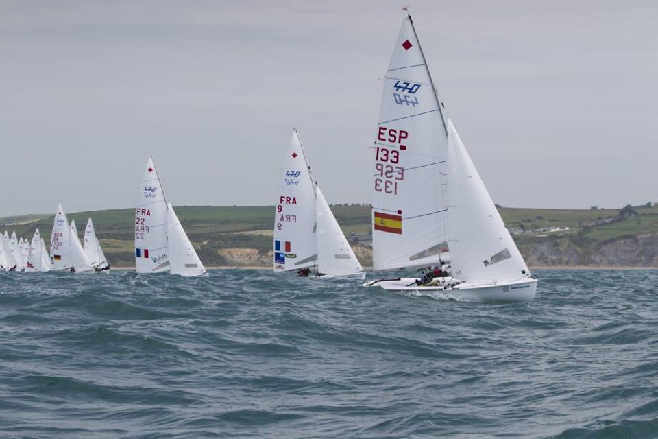 Во втором эшелоне