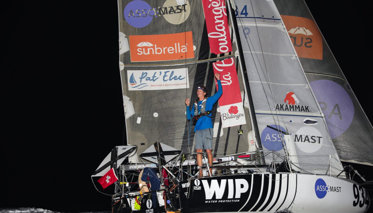 Mini Transat 2025: финальный спринт, швейцарская сенсация и «серийная» стабильность