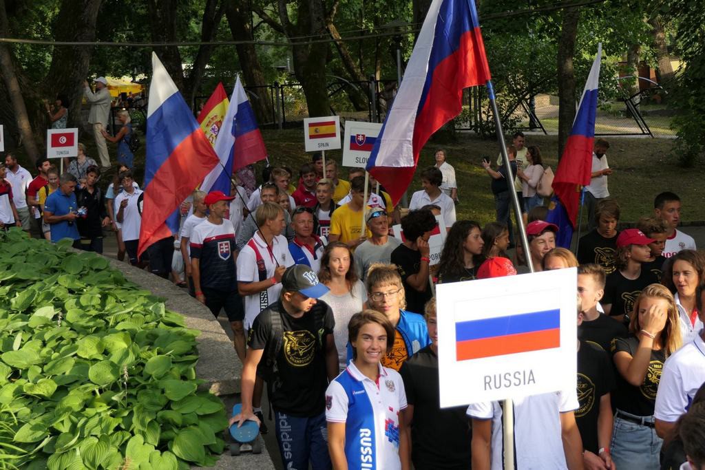 Шестые. По количеству