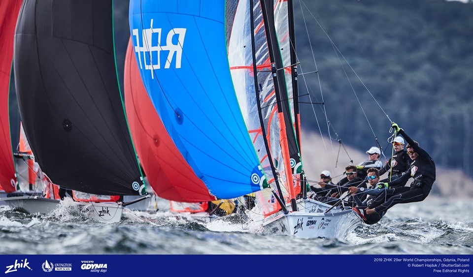 Лауреаты далеко впереди...