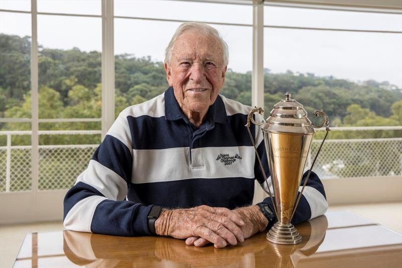 Умер Гордон Ингейт