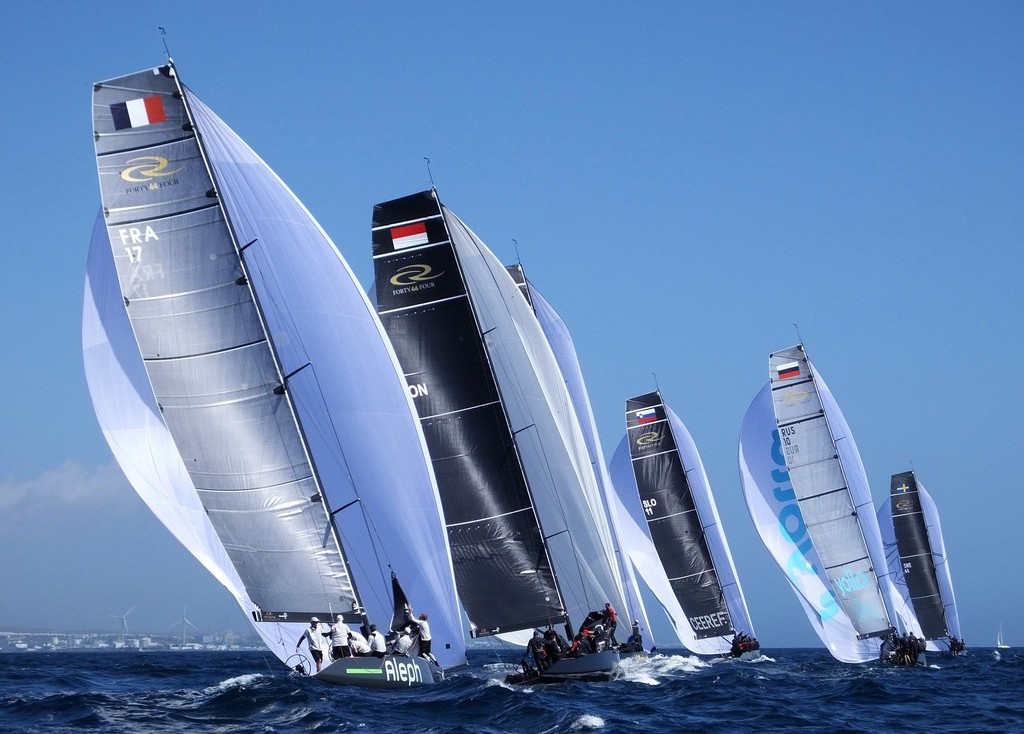 «Ника» выходит вперед!