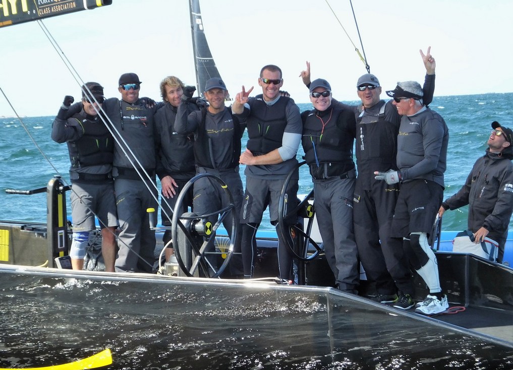 Поздравим «Нику» с чемпионством!