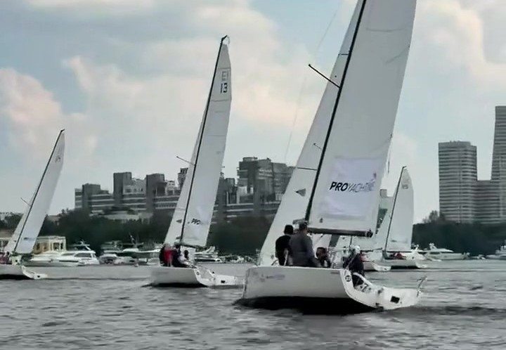 Класс J/70 поздравляет чемпиона Москвы