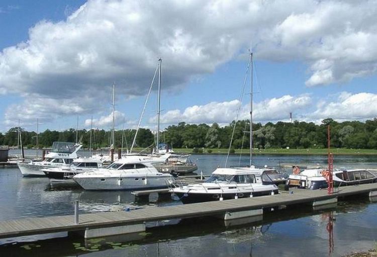 Яхт-клуб на Крестовском удалось отстоять