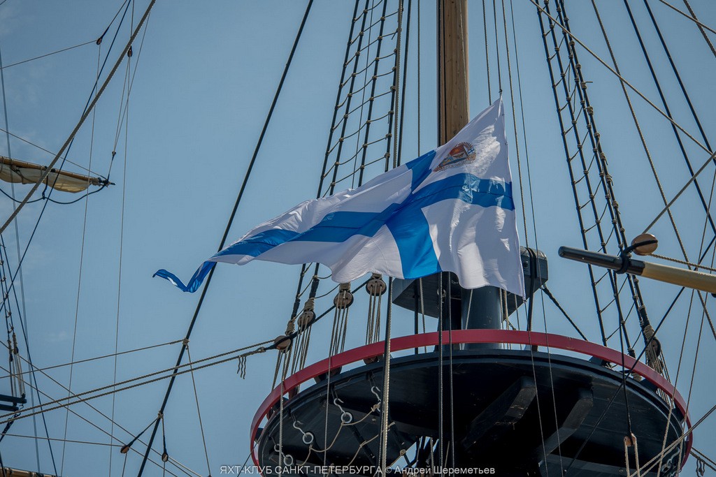 «Полтава» встанет напротив Эрмитажа