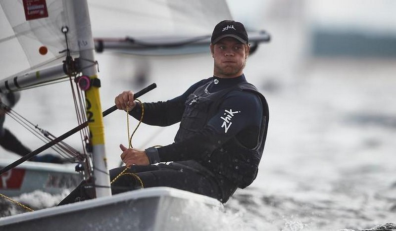 Максим Николаев