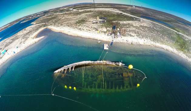 Судно Амундсена поднято со дна