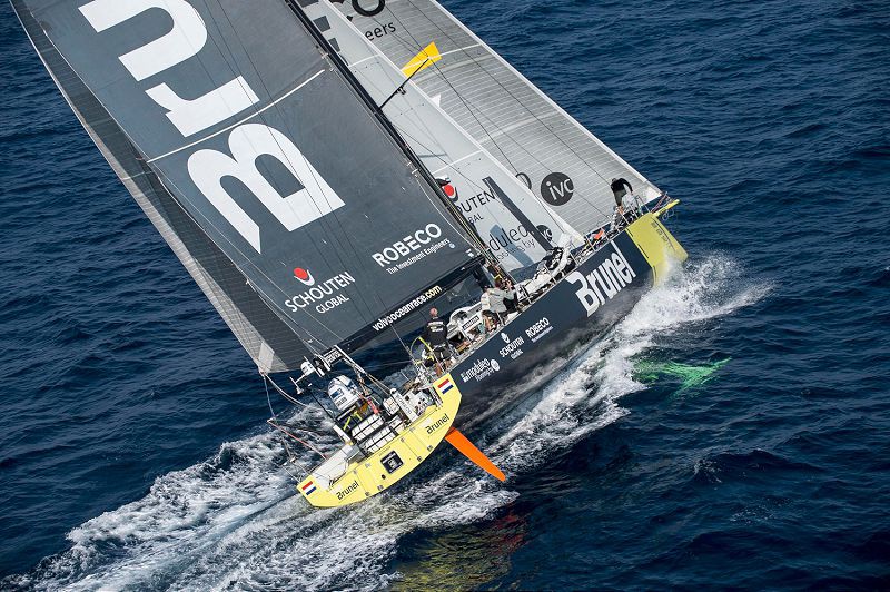 Volvo Ocean Race. Голландцы уходят в отрыв
