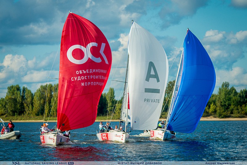 «Повелитель паруса – АЗИЯ» по-прежнему впереди