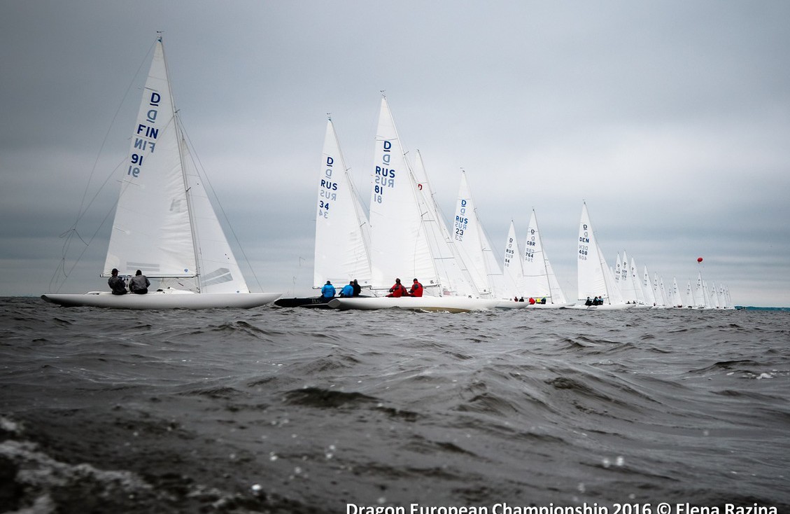 Анатолий Логинов укрепляет позицию лидера чемпионата Европы в классе Дракон
