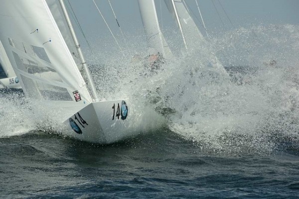 Пока во втором эшелоне