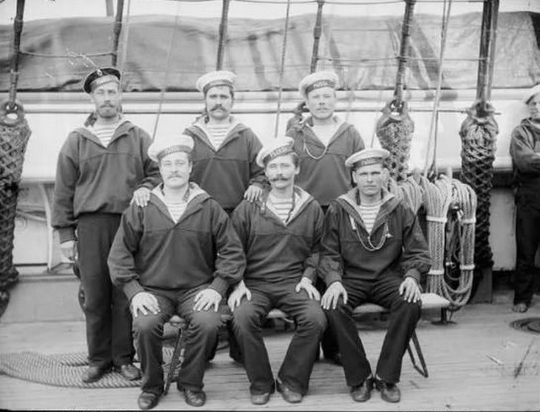 С праздником, друзья!