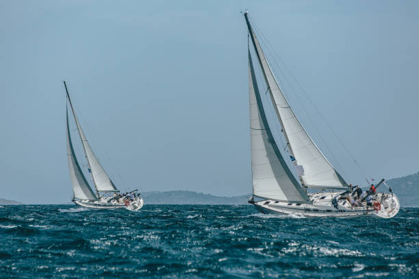 Длина одинаковая, а ход разный