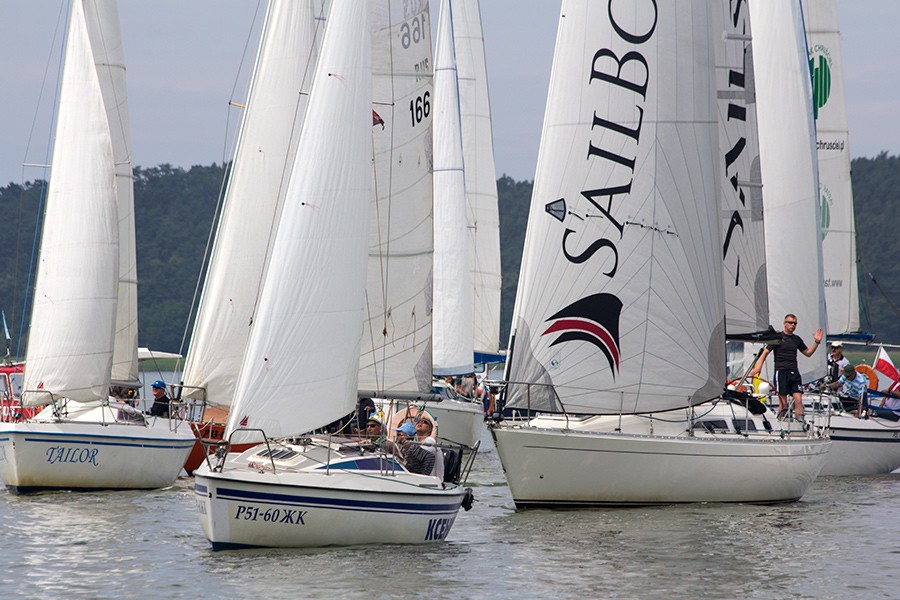 Парус - вне политики