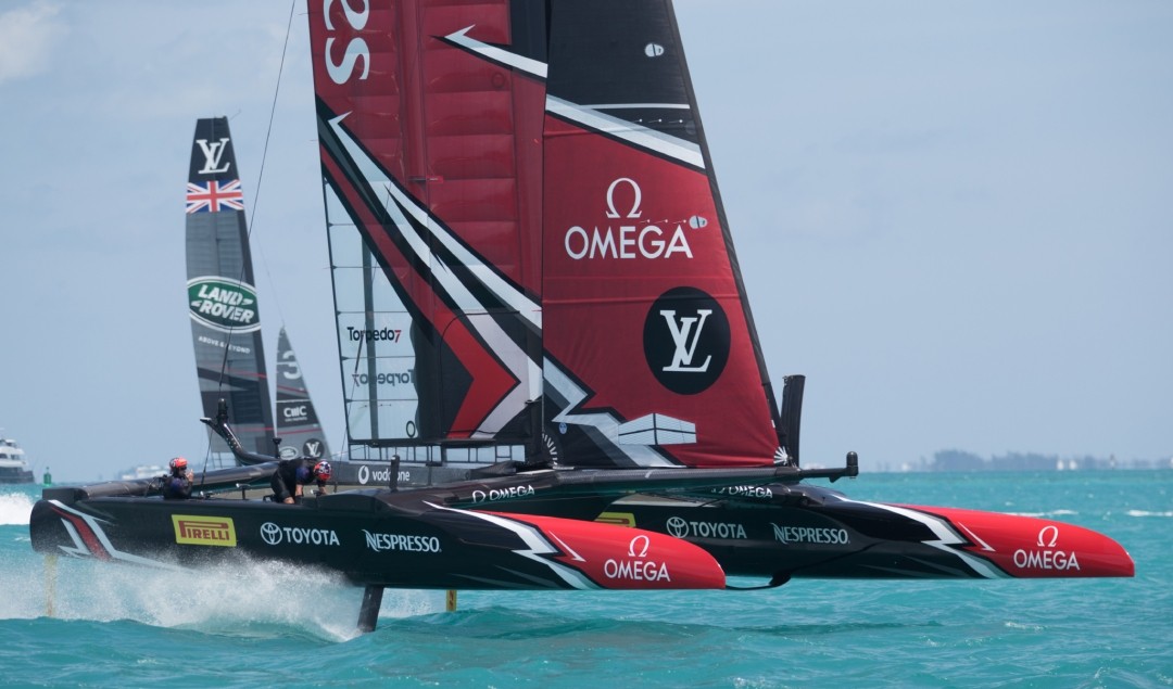 И тут раздался хруст…