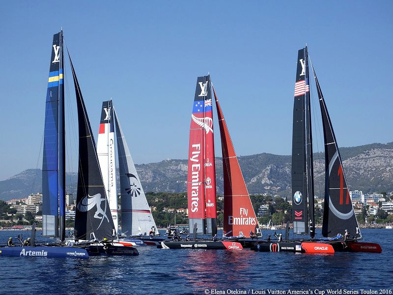 America's Cup. В ожидании ветра