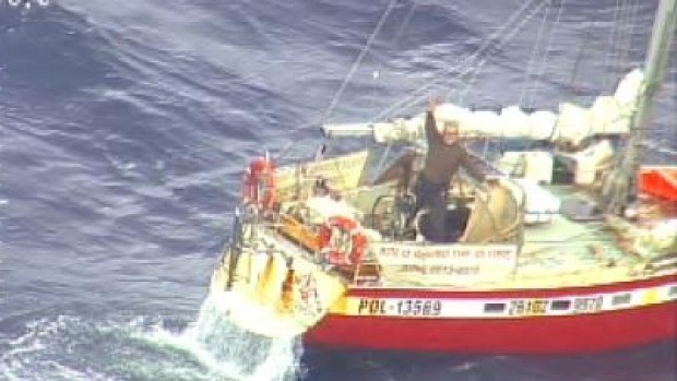 Польский яхтсмен подал сигнал бедствия, и…