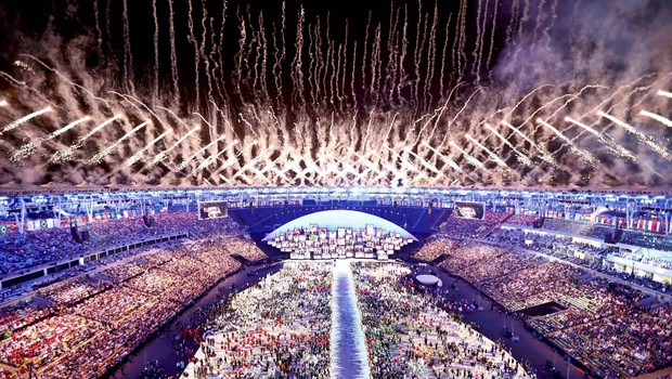 Яхтсмены-знаменосцы