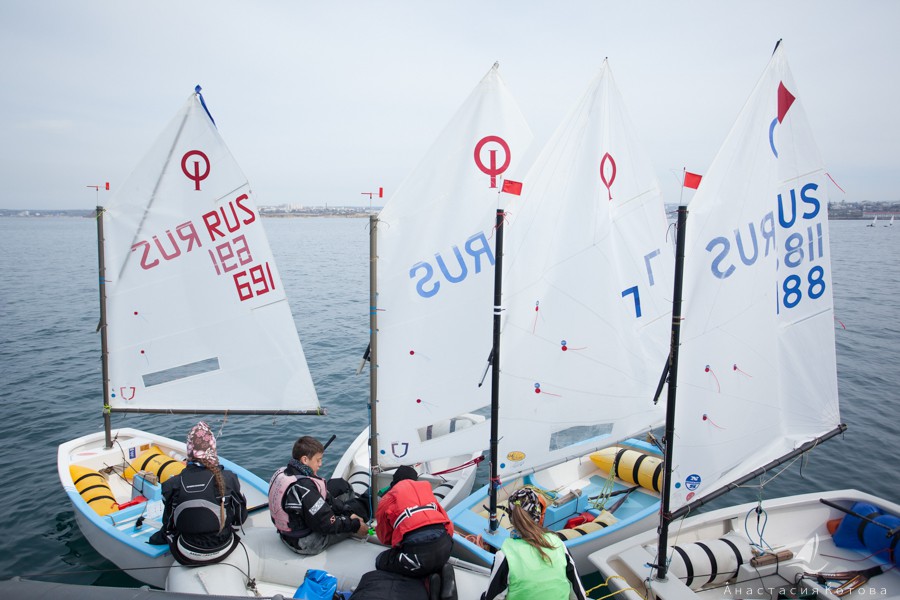 В бухте Севастополя