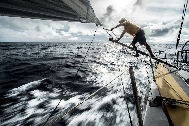 Volvo Ocean Race 2014/15. 4-й этап. До финиша - часы