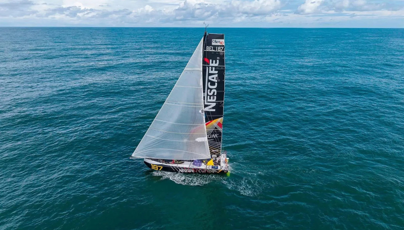 Globe40. Первая на экваторе