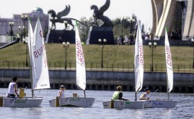 «Лидер должен уметь работать в команде»