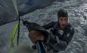 Ветер – 70 узлов, высота волн – 8 метров