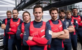 Бен Эйнсли против «Броненосца»