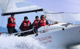 J/70 выясняют отношения