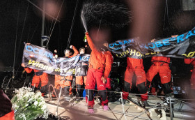 Ocean Globe Race. Мари Табарли и Pen Duick VI финишировали