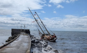 Gefion на камнях