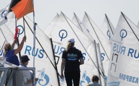 В третий раз подряд