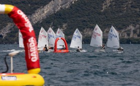 В 16 лучших команд не попали…