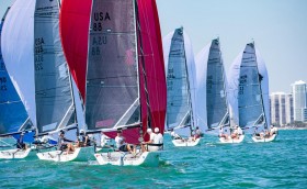 "Ника" впереди, "Богатыри" идут третьими