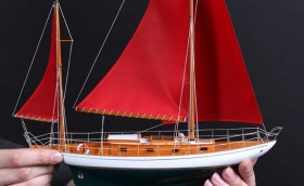 Под алыми парусами