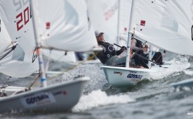 Далеко от пьедестала