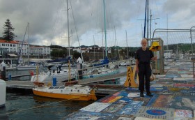 3571 миля со средней скоростью 2 узла