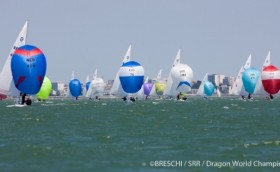 «Драконы» взяли старт