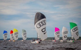 Вечерние регаты в Питере. Круто!