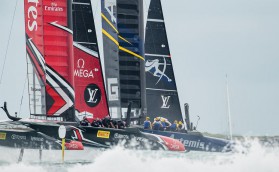 Кубок «Америки»: шкипер за бортом!