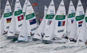 Будем болеть!