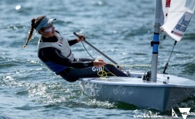 Болеем за наших!